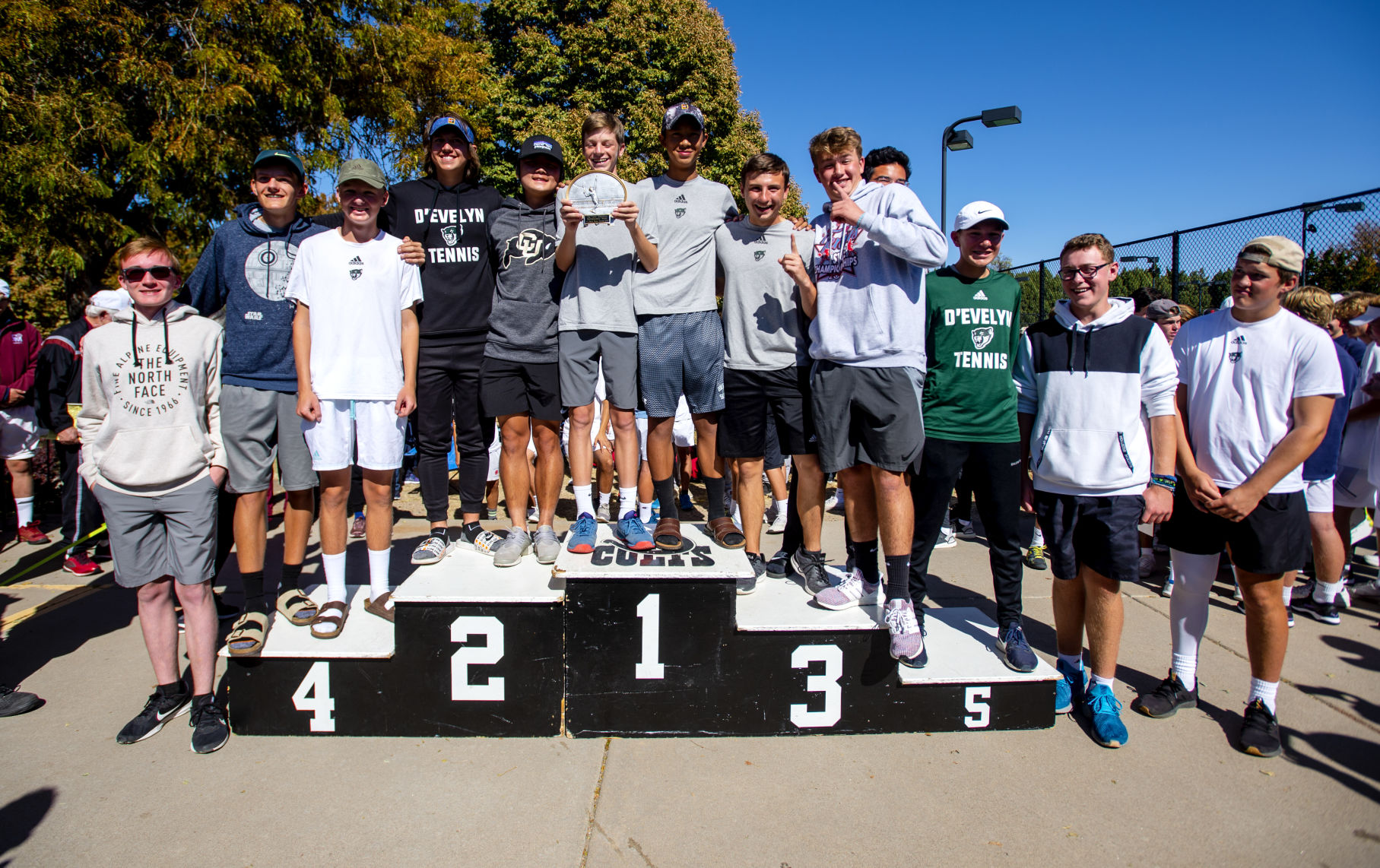 101919-s-tennis 1372.jpg